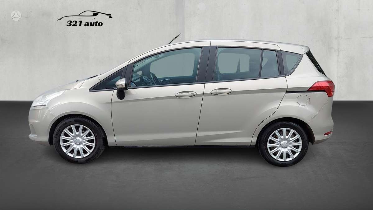 Ford B-MAX 2015 — rear view