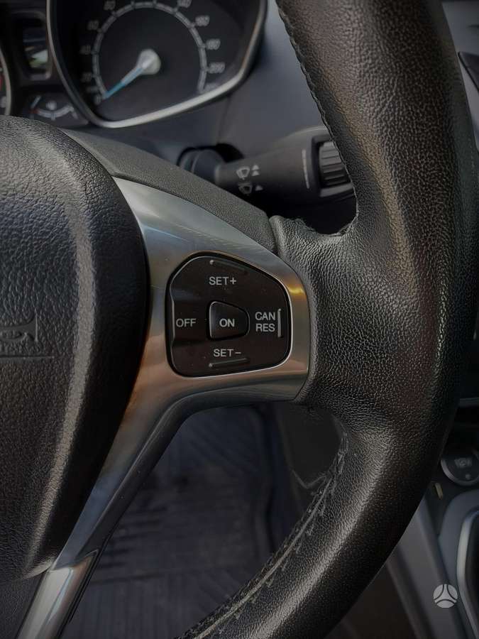 Ford B-MAX 2015 — photo 20