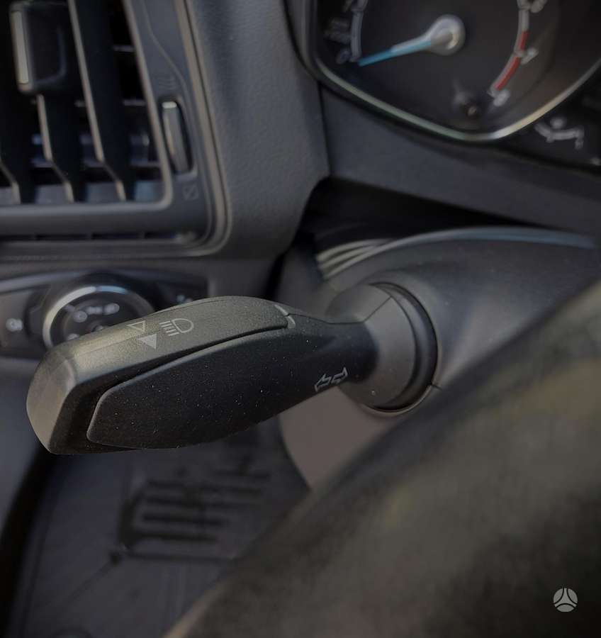 Ford B-MAX 2015 — photo 21