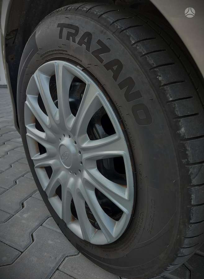 Ford B-MAX 2015 — photo 27