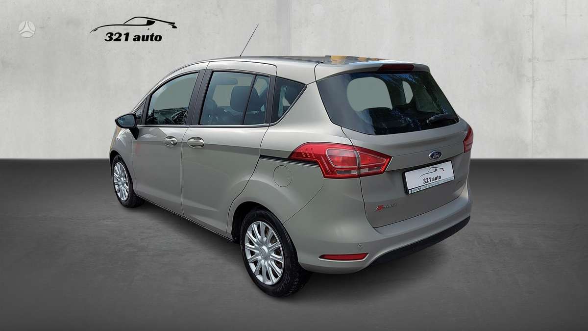 Ford B-MAX 2015 — interior