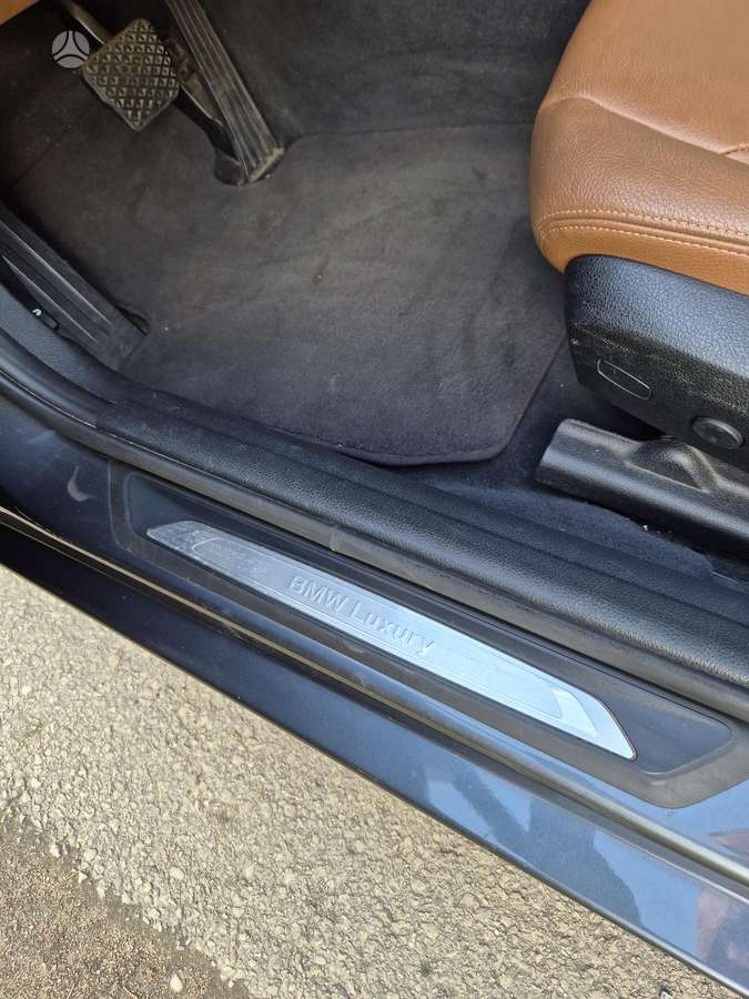 BMW 320 2013 — photo 13