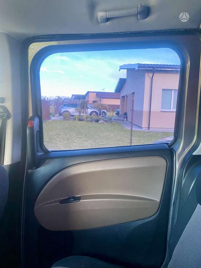 Opel Combo 2012 — photo 10