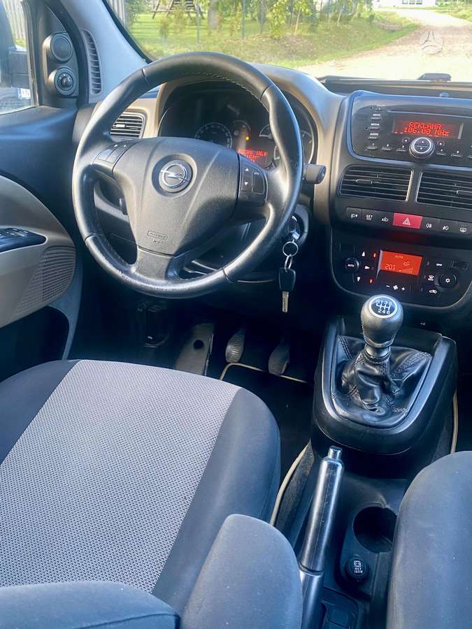 Opel Combo 2012 — photo 8