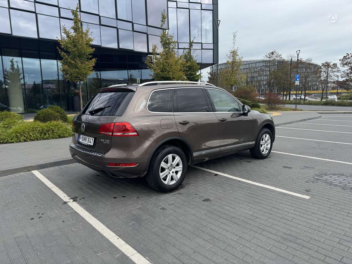 Volkswagen Touareg 2013 — photo 5