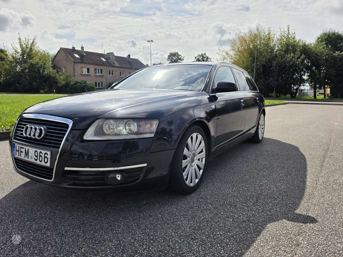Audi A6 2005 — interior