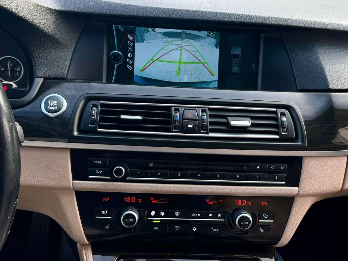 BMW 520 2011 — photo 11