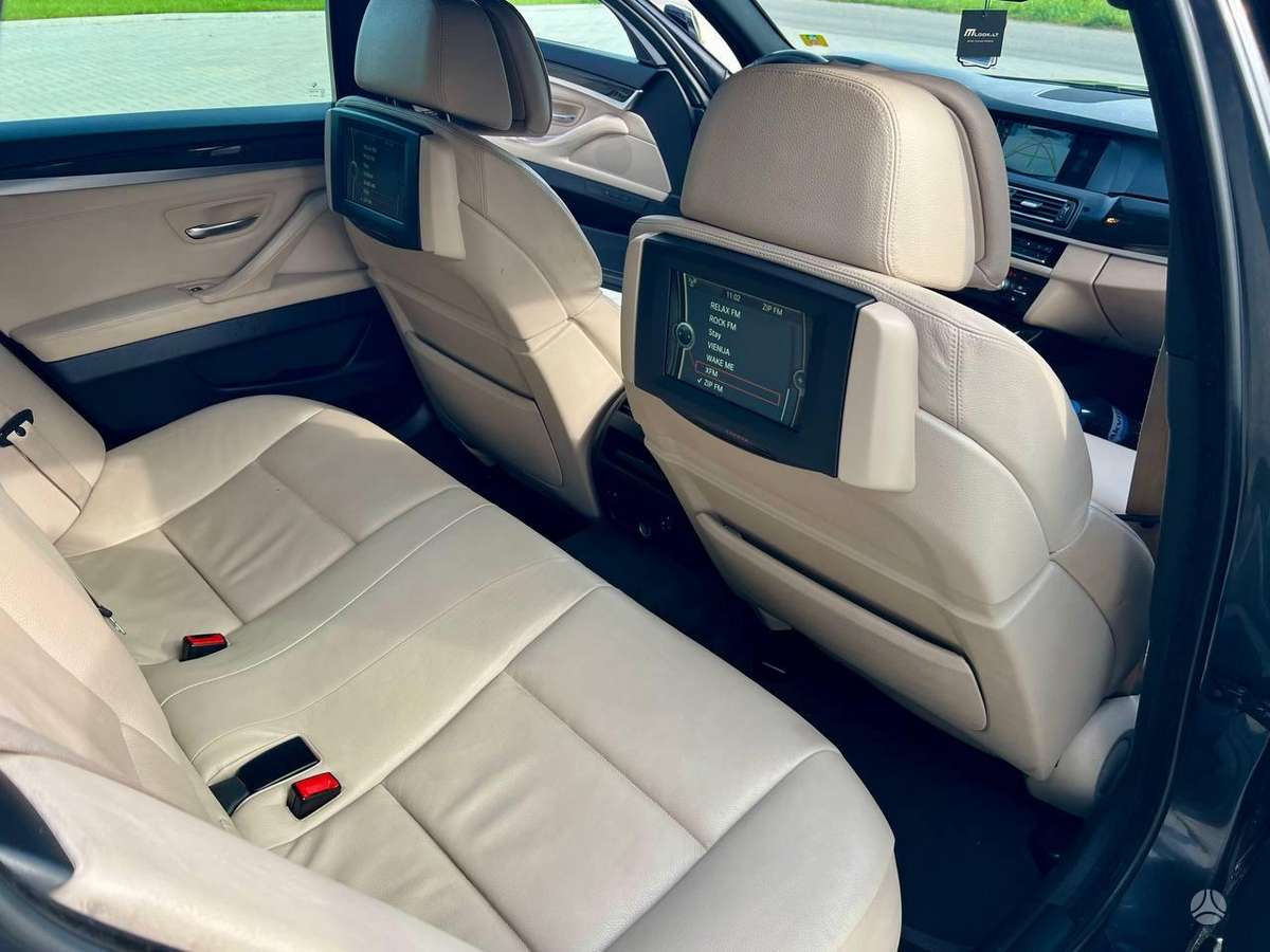 BMW 520 2011 — photo 8
