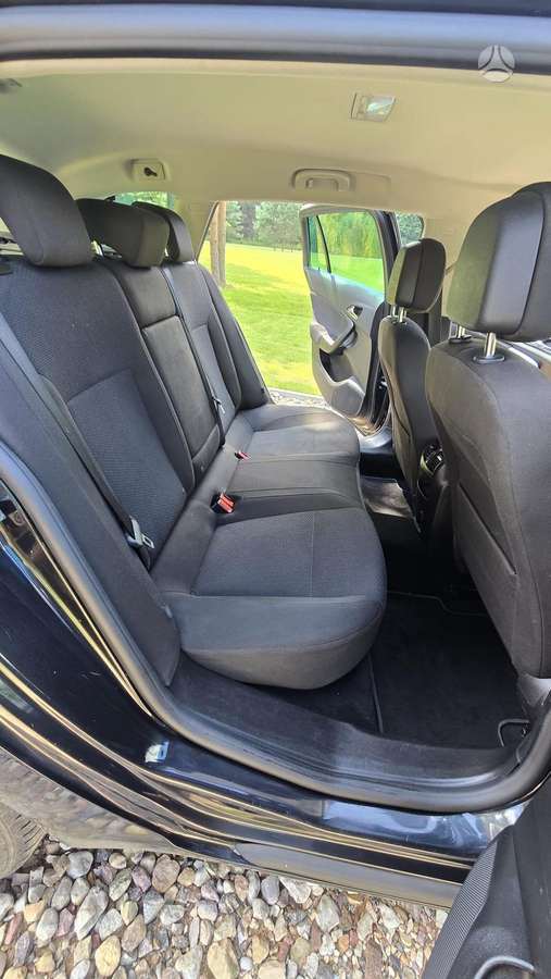 Opel Insignia 2015 — interior