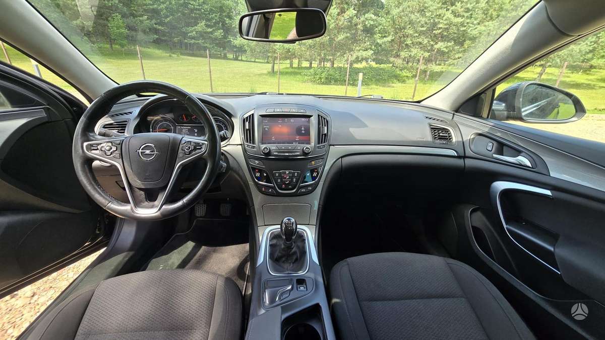 Opel Insignia 2015 — engine 1956 cm³, 140 HP (103kW)