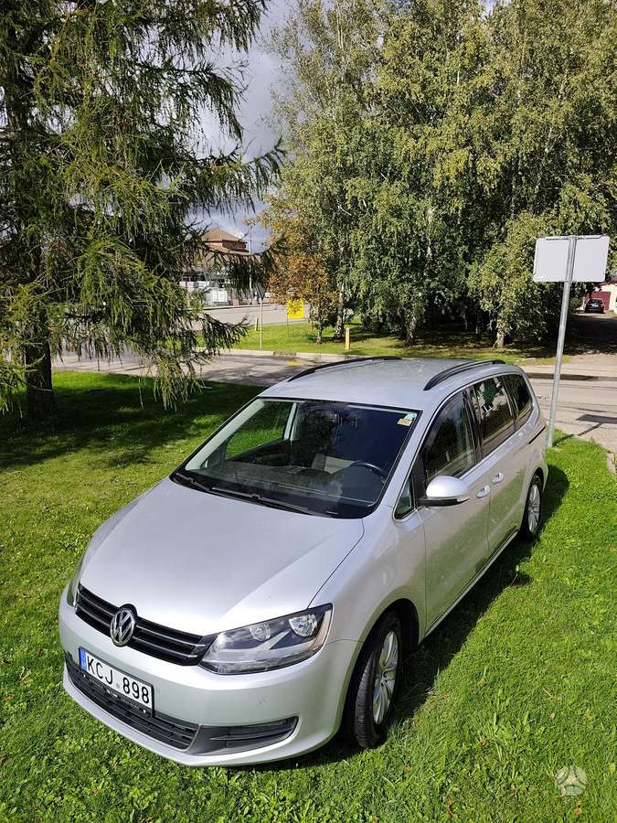 Volkswagen Sharan 2012 — photo 12