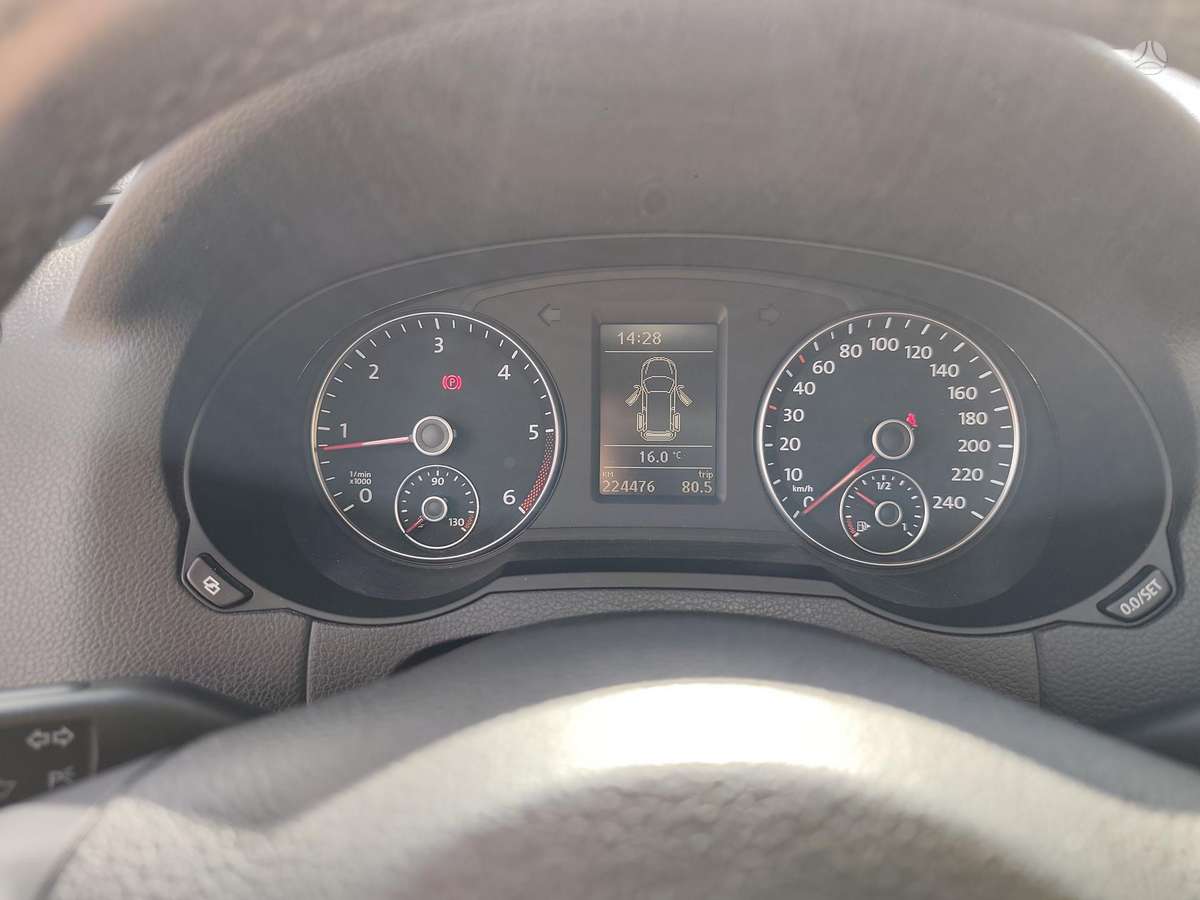 Volkswagen Sharan 2012 — photo 14