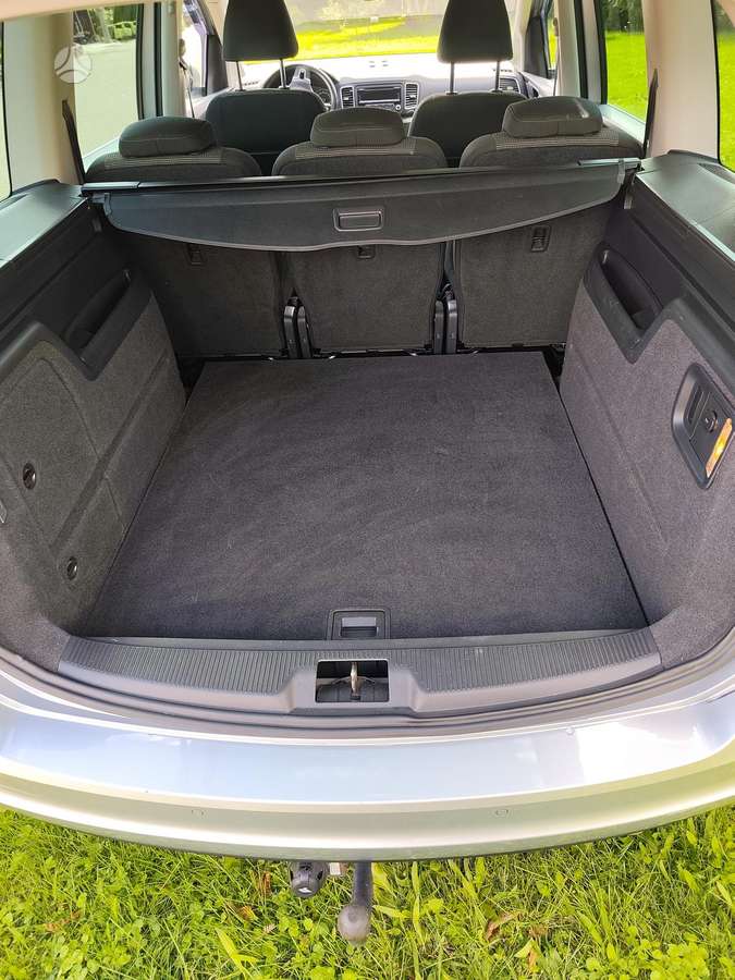 Volkswagen Sharan 2012 — photo 18