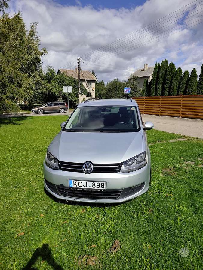 Volkswagen Sharan 2012 — engine 1968 cm³, 140 HP (103kW)