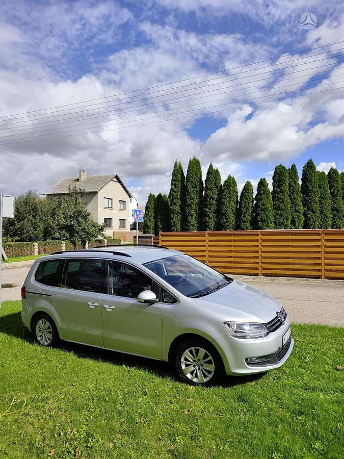 Volkswagen Sharan 2012 — photo 9