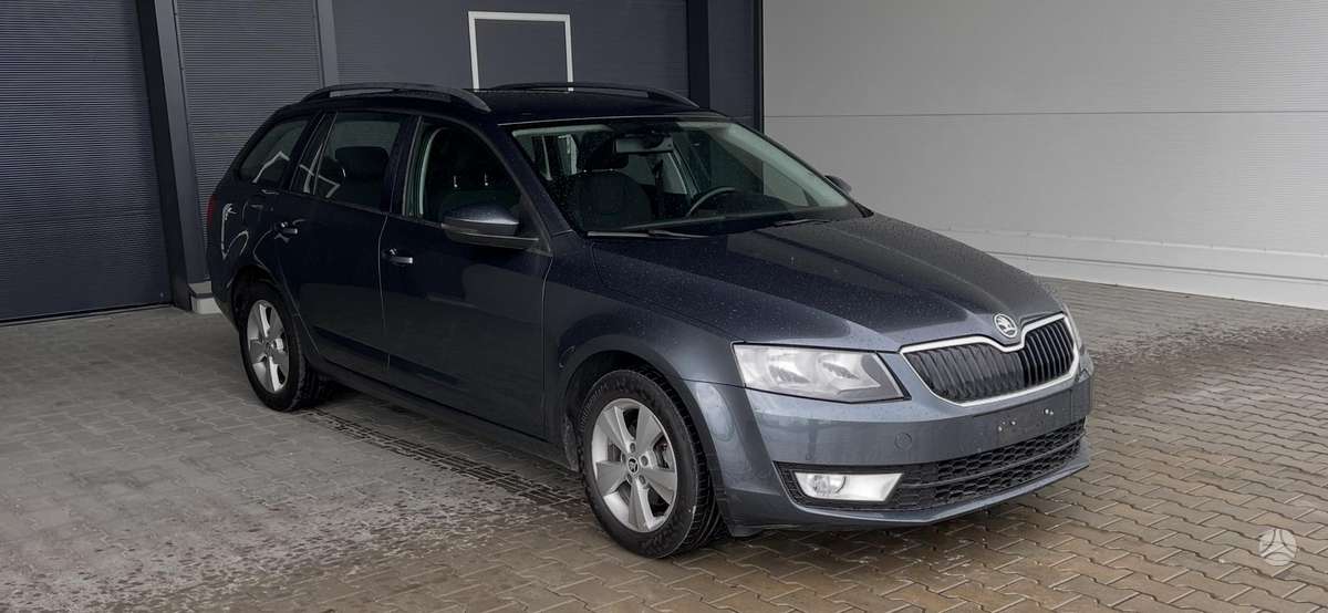 Skoda Octavia 2015 — interior