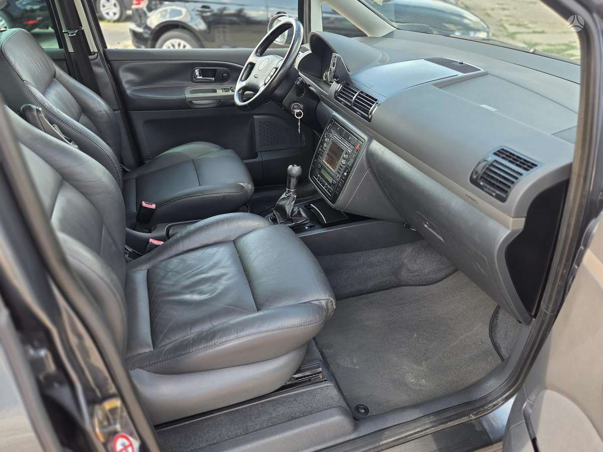 Volkswagen Sharan 2006 — photo 11