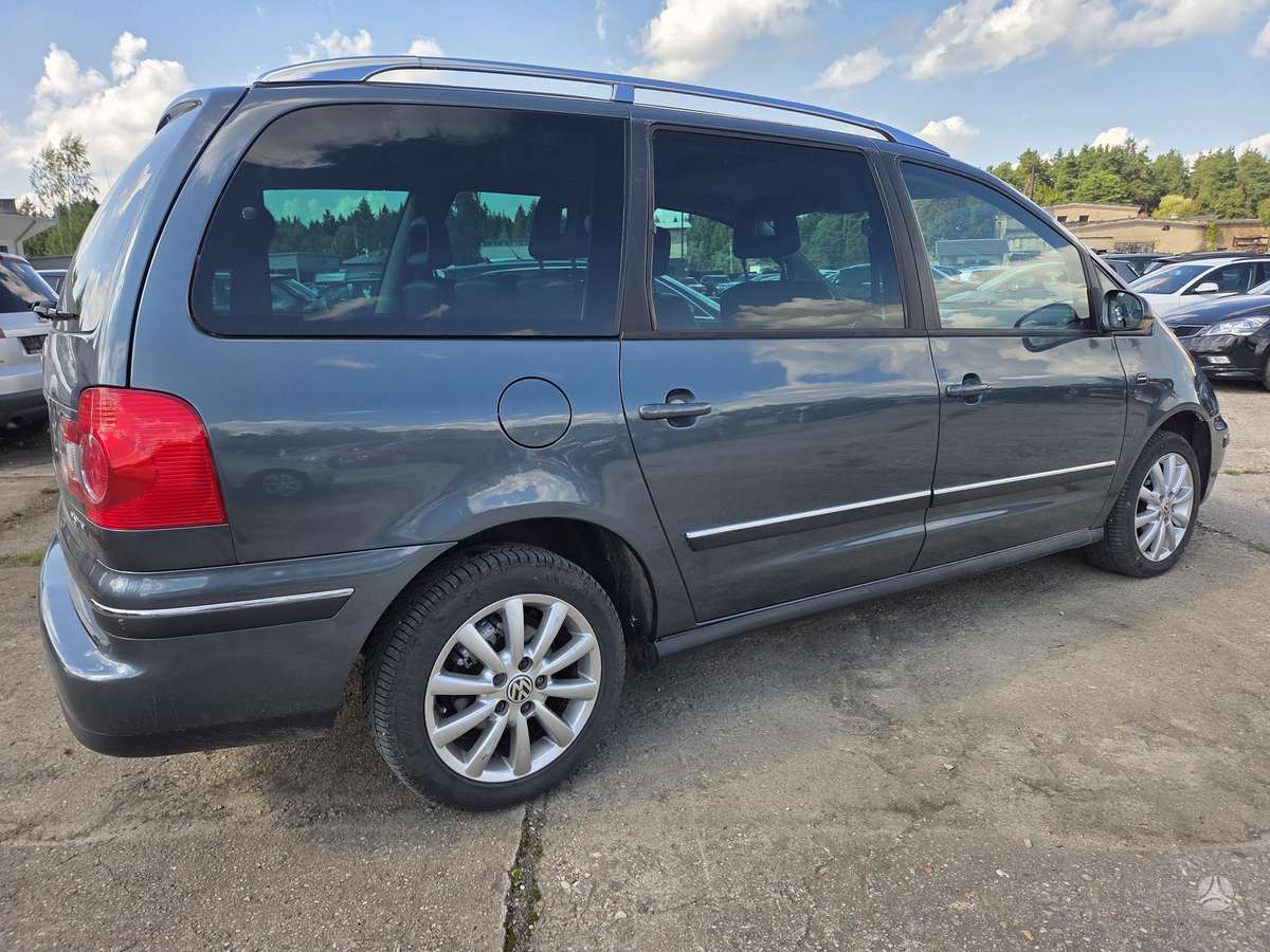 Volkswagen Sharan 2006 — engine 2000 cm³, 140 HP (103kW)