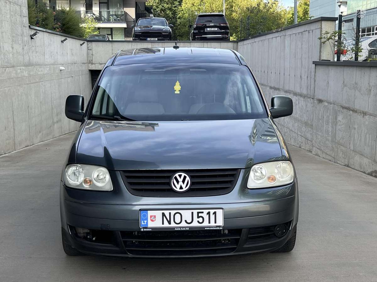 Volkswagen Caddy 2008 — rear view