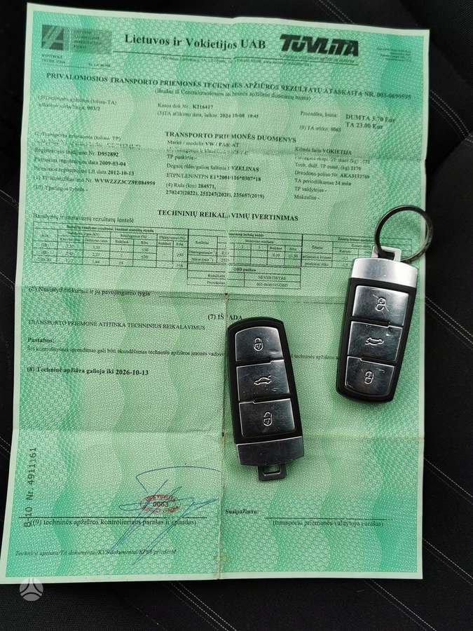 Volkswagen Passat 2009 — photo 16