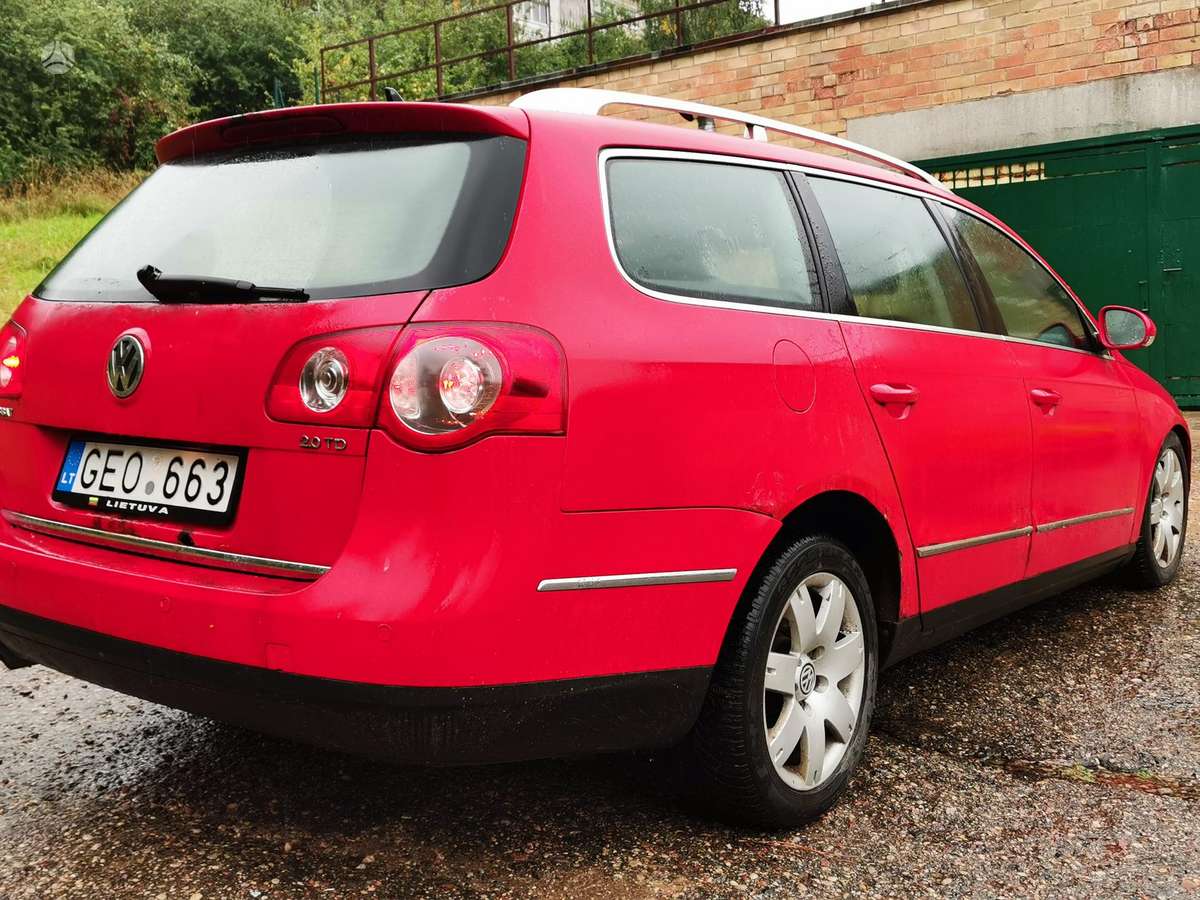 Volkswagen Passat 2009 — engine 1968 cm³, 140 HP (103kW)