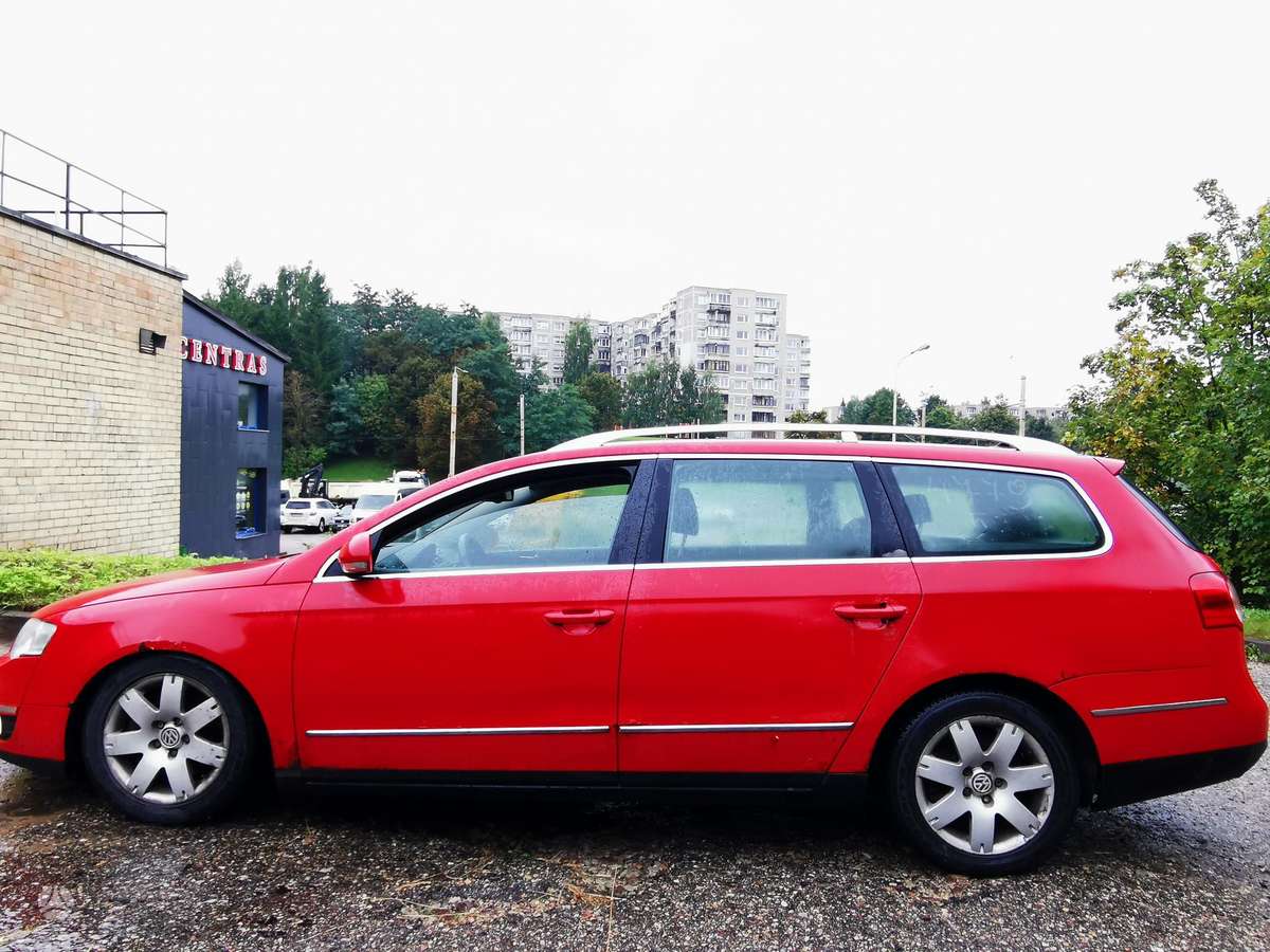Volkswagen Passat 2009 — photo 7