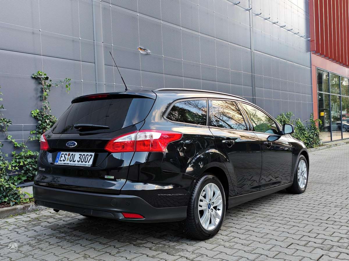 Ford Focus 2014 — photo 11