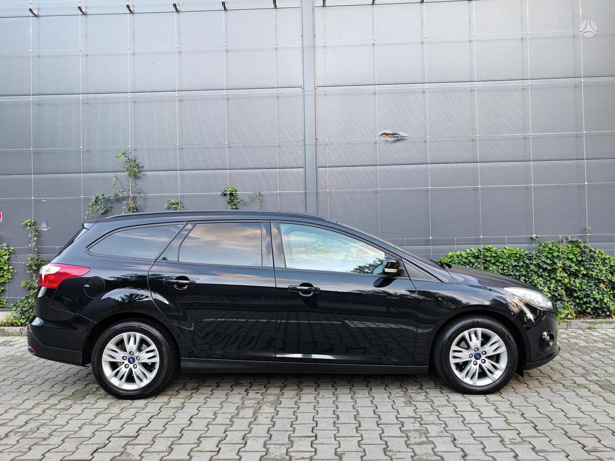 Ford Focus 2014 — photo 13