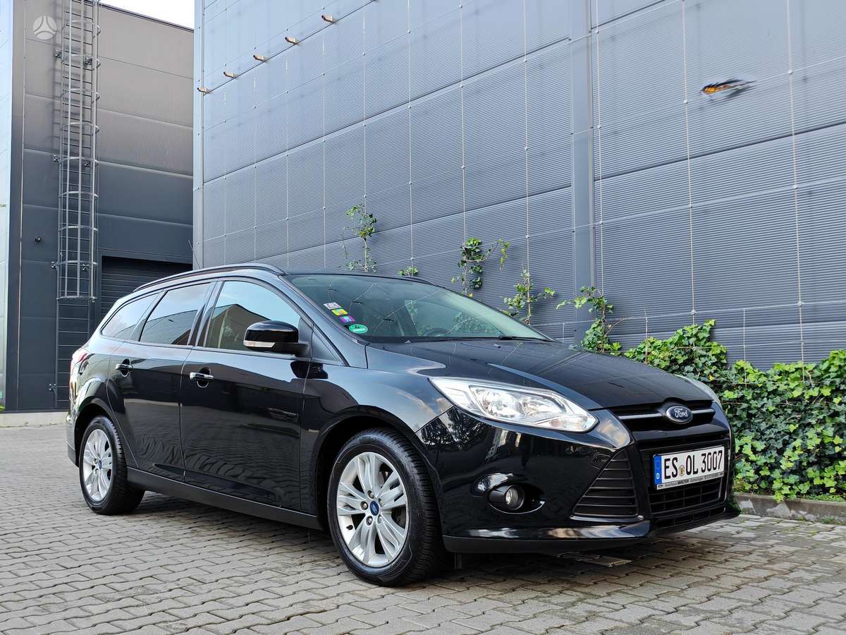 Ford Focus 2014 — photo 14