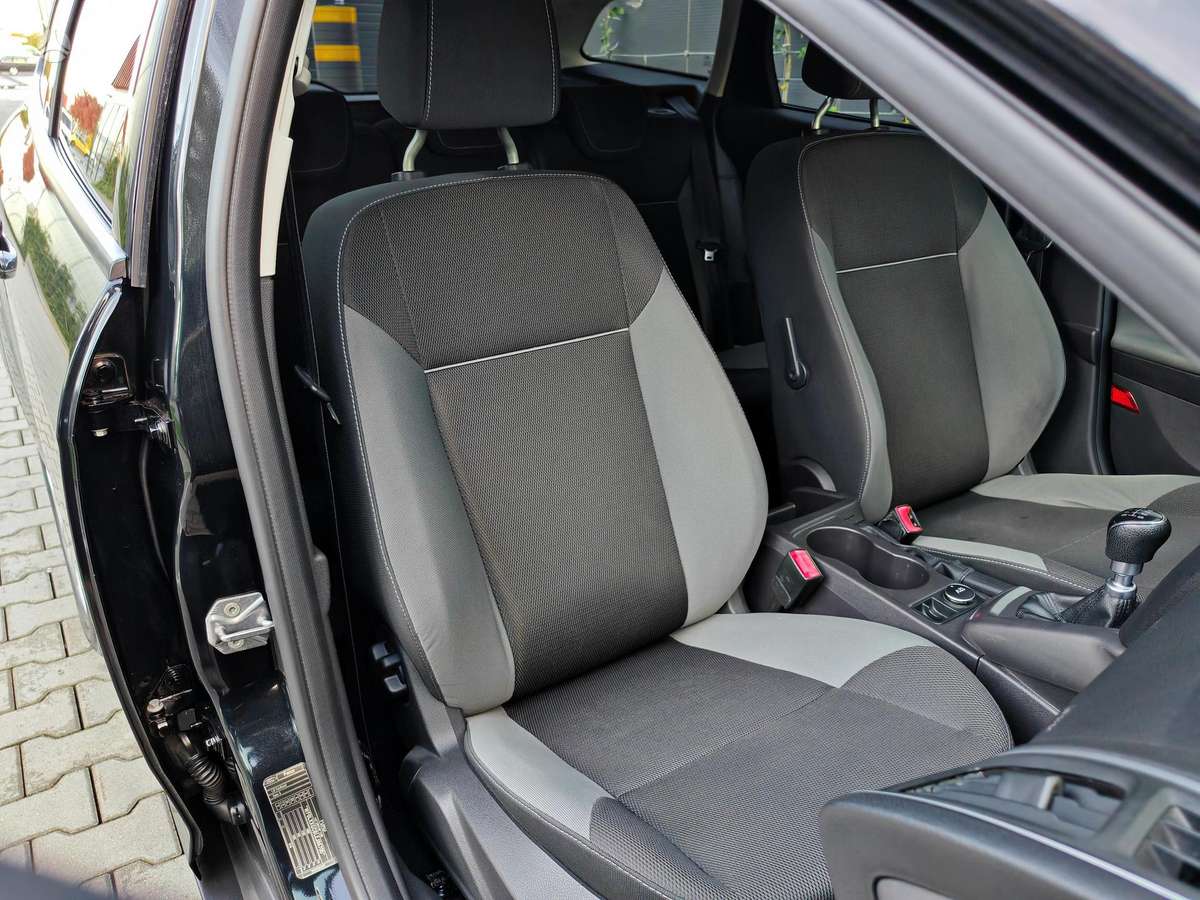 Ford Focus 2014 — photo 28