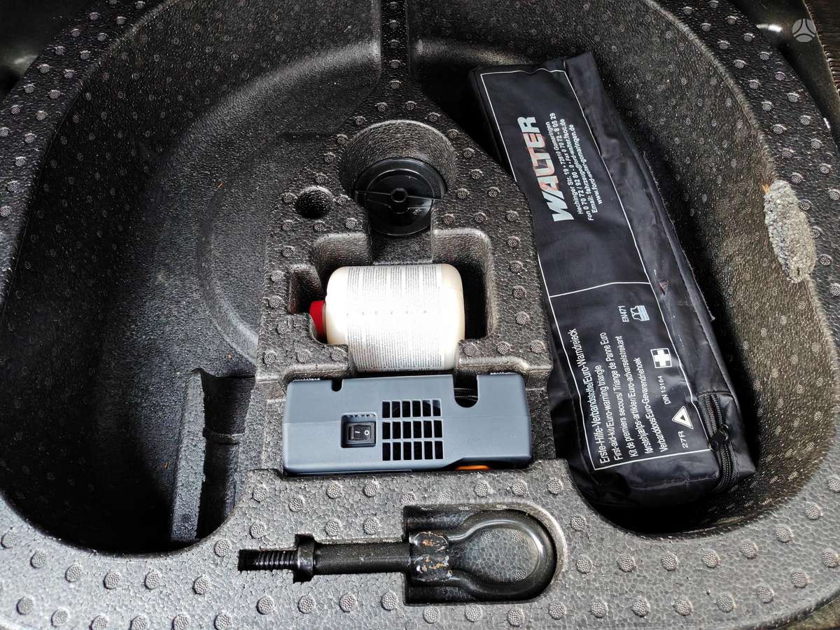Ford Focus 2014 — photo 36