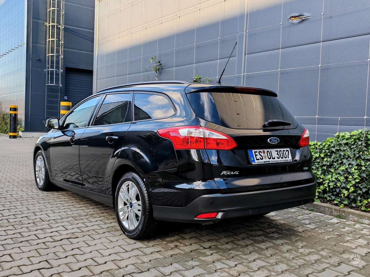 Ford Focus 2014 — engine 998 cm³, 125 HP (92kW)