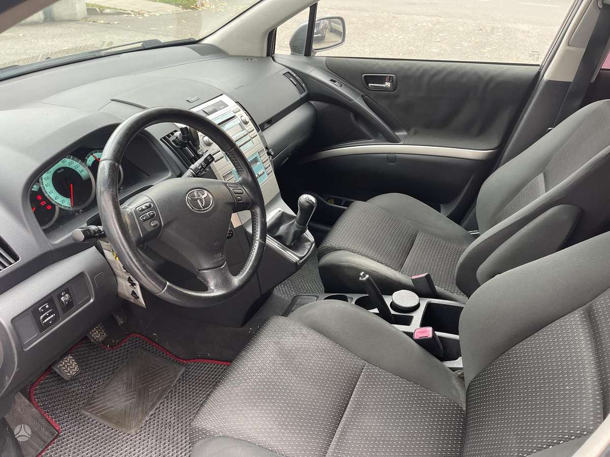 Toyota Corolla 2008 — photo 23