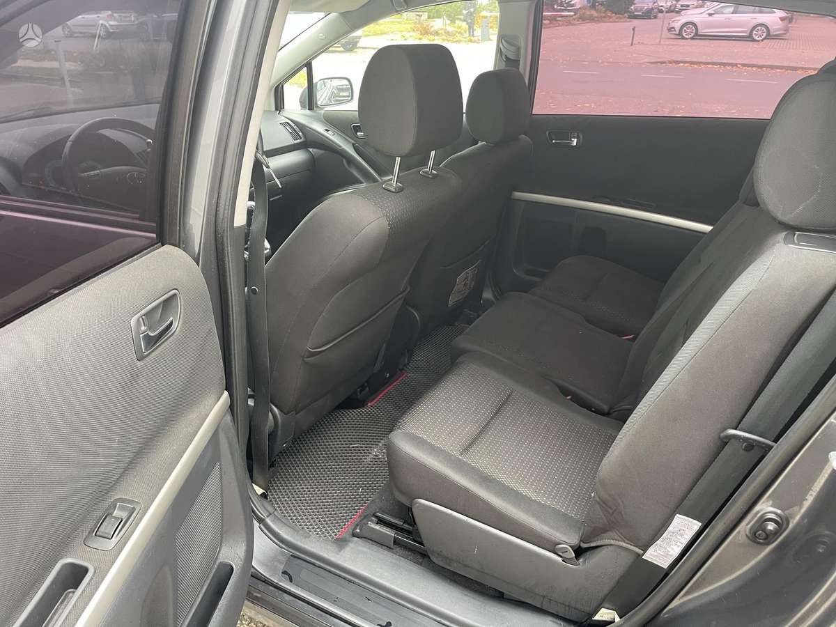 Toyota Corolla 2008 — photo 24