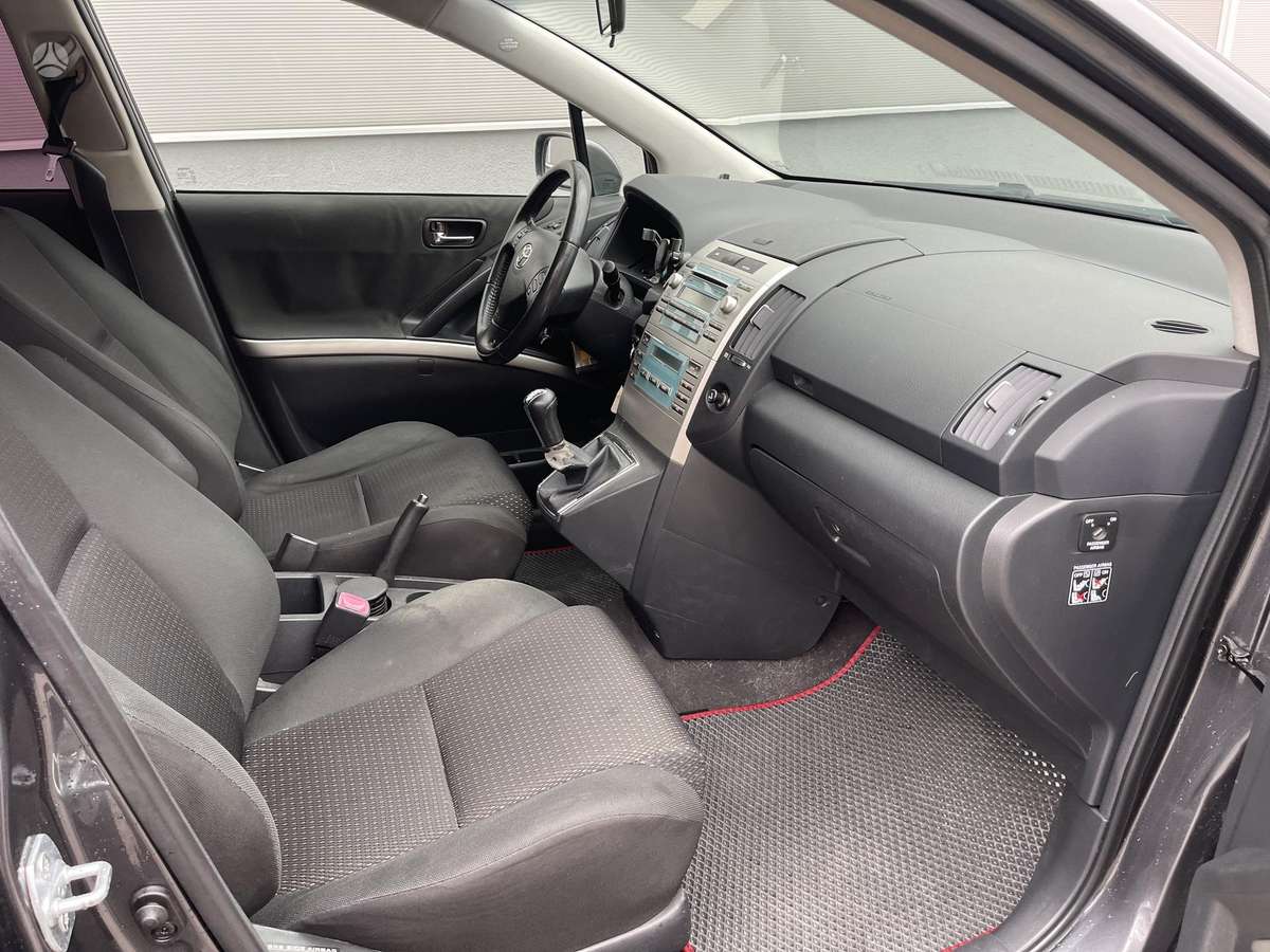 Toyota Corolla 2008 — photo 29