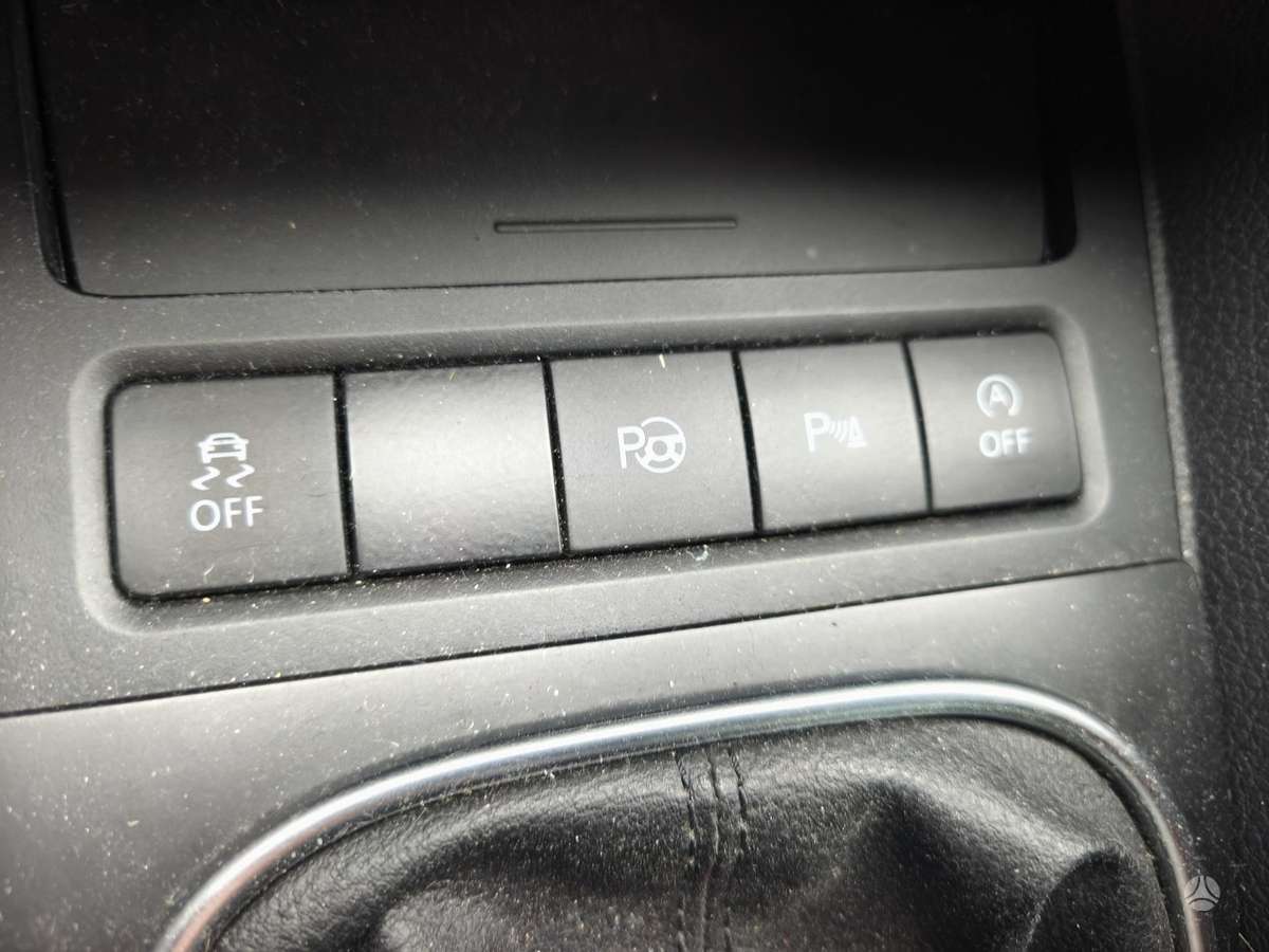 Volkswagen Golf 2013 — photo 11