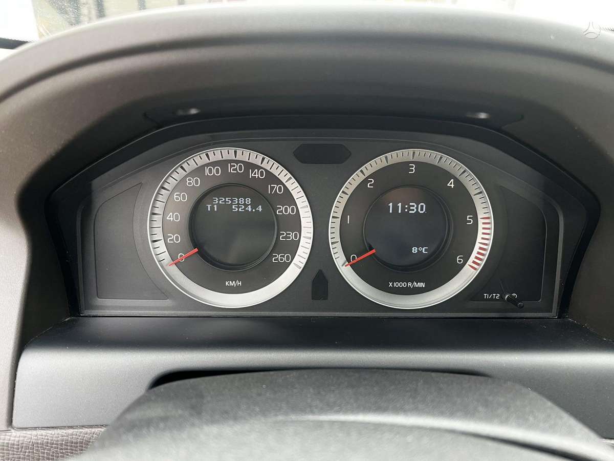Volvo XC60 2008 — photo 10