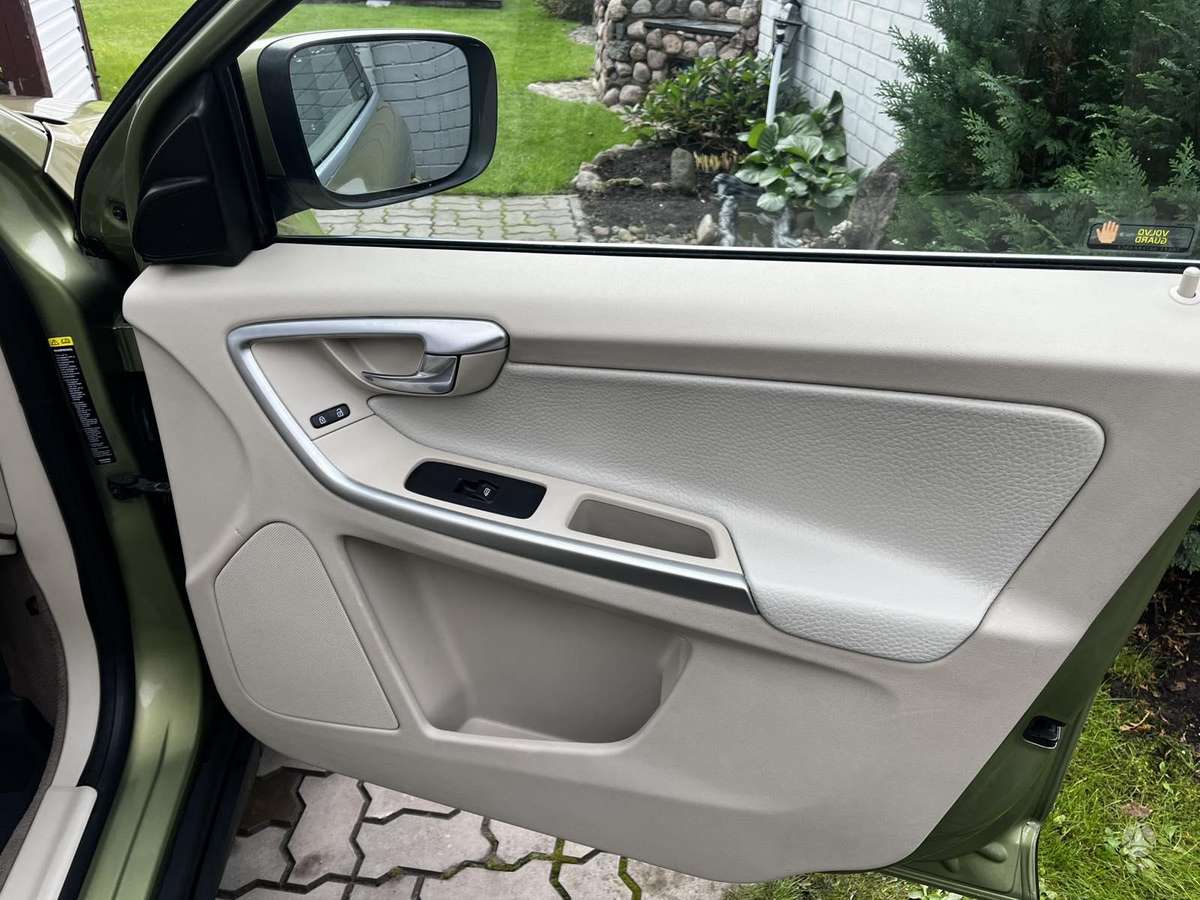 Volvo XC60 2008 — photo 13