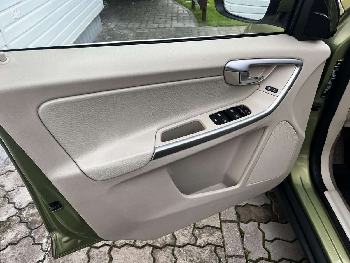 Volvo XC60 2008 — photo 7