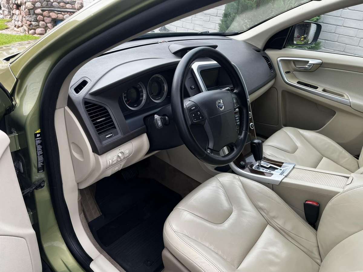 Volvo XC60 2008 — photo 8