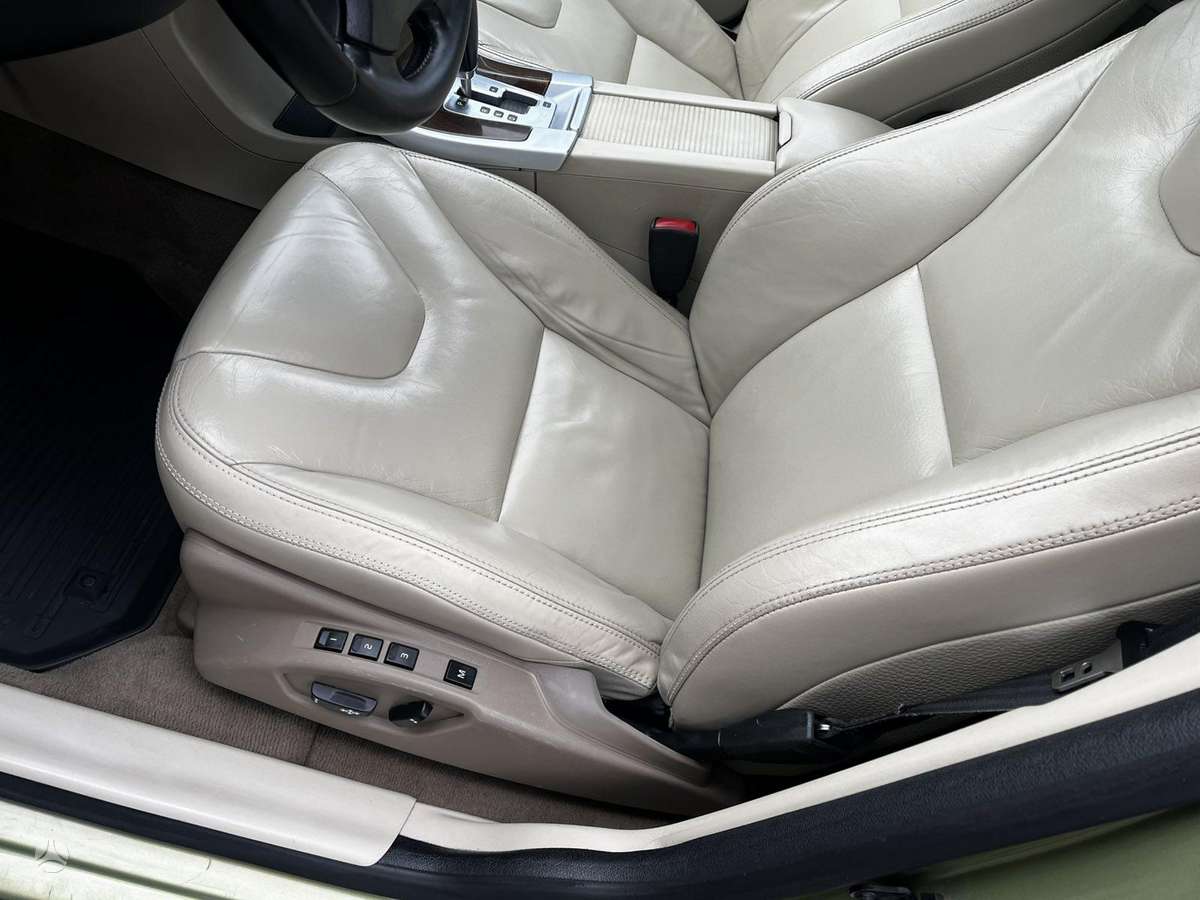 Volvo XC60 2008 — photo 9