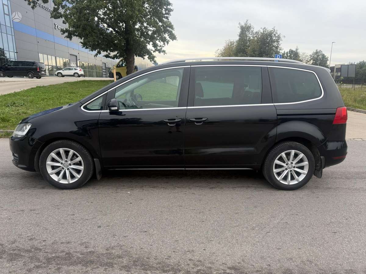 Volkswagen Sharan 2010 — photo 12