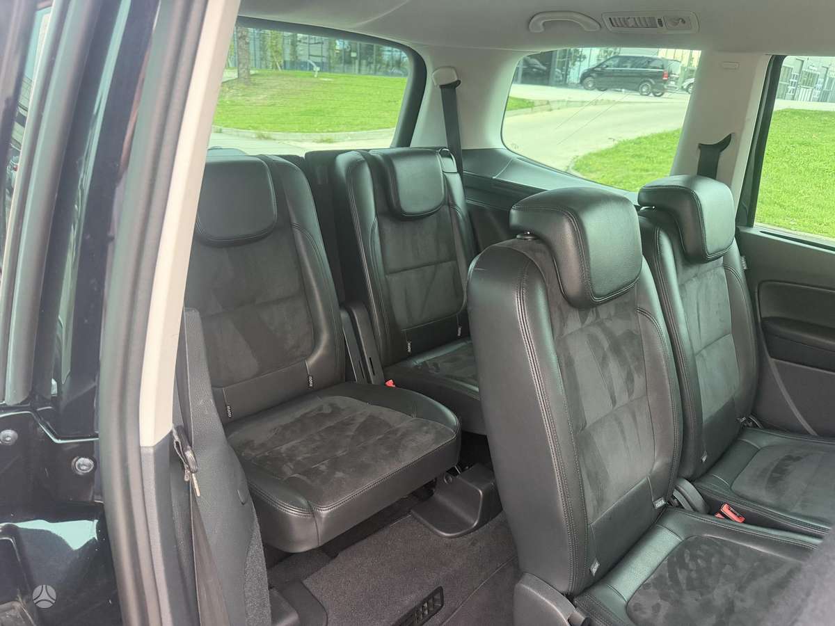 Volkswagen Sharan 2010 — photo 33