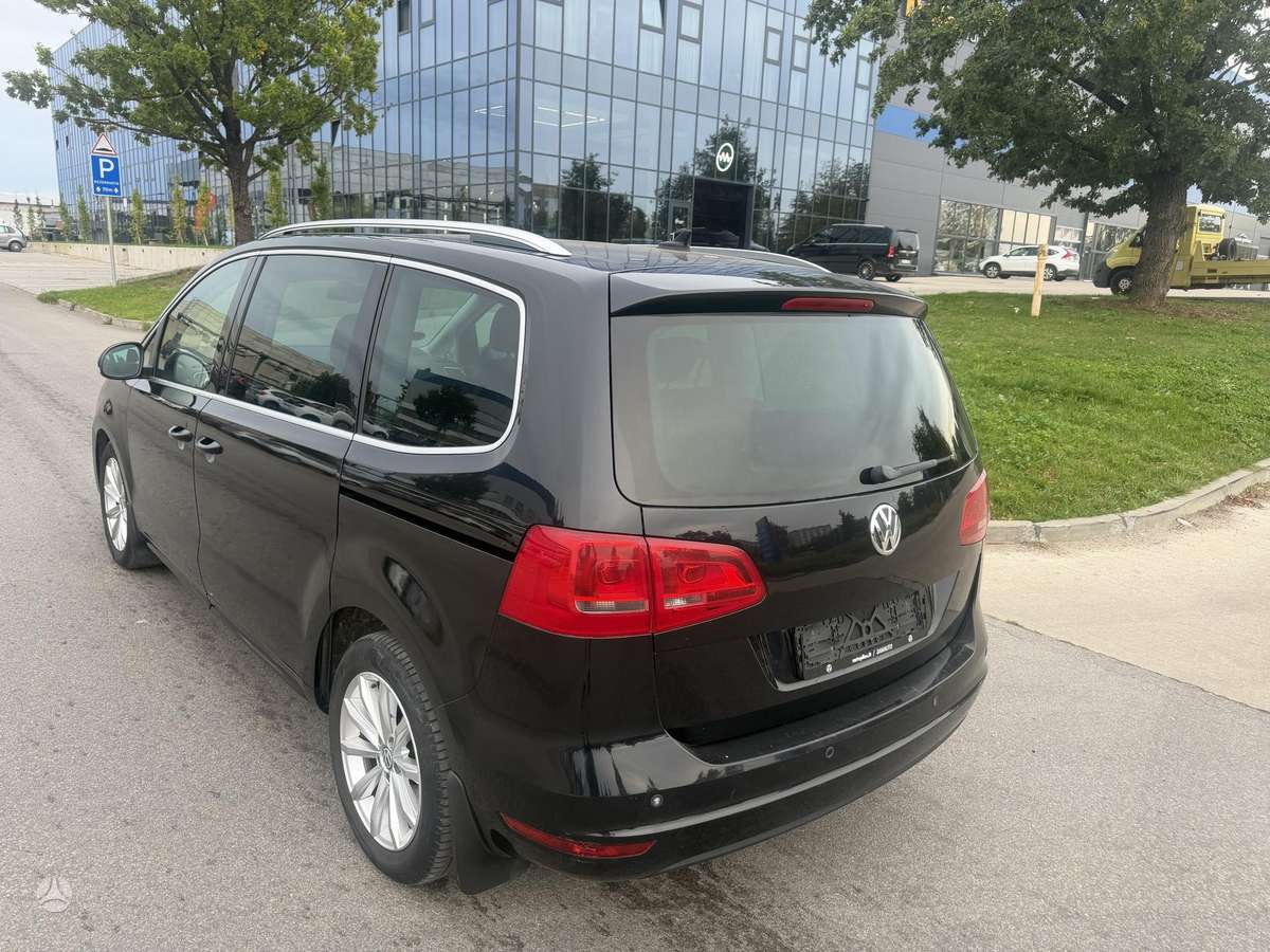 Volkswagen Sharan 2010 — photo 7