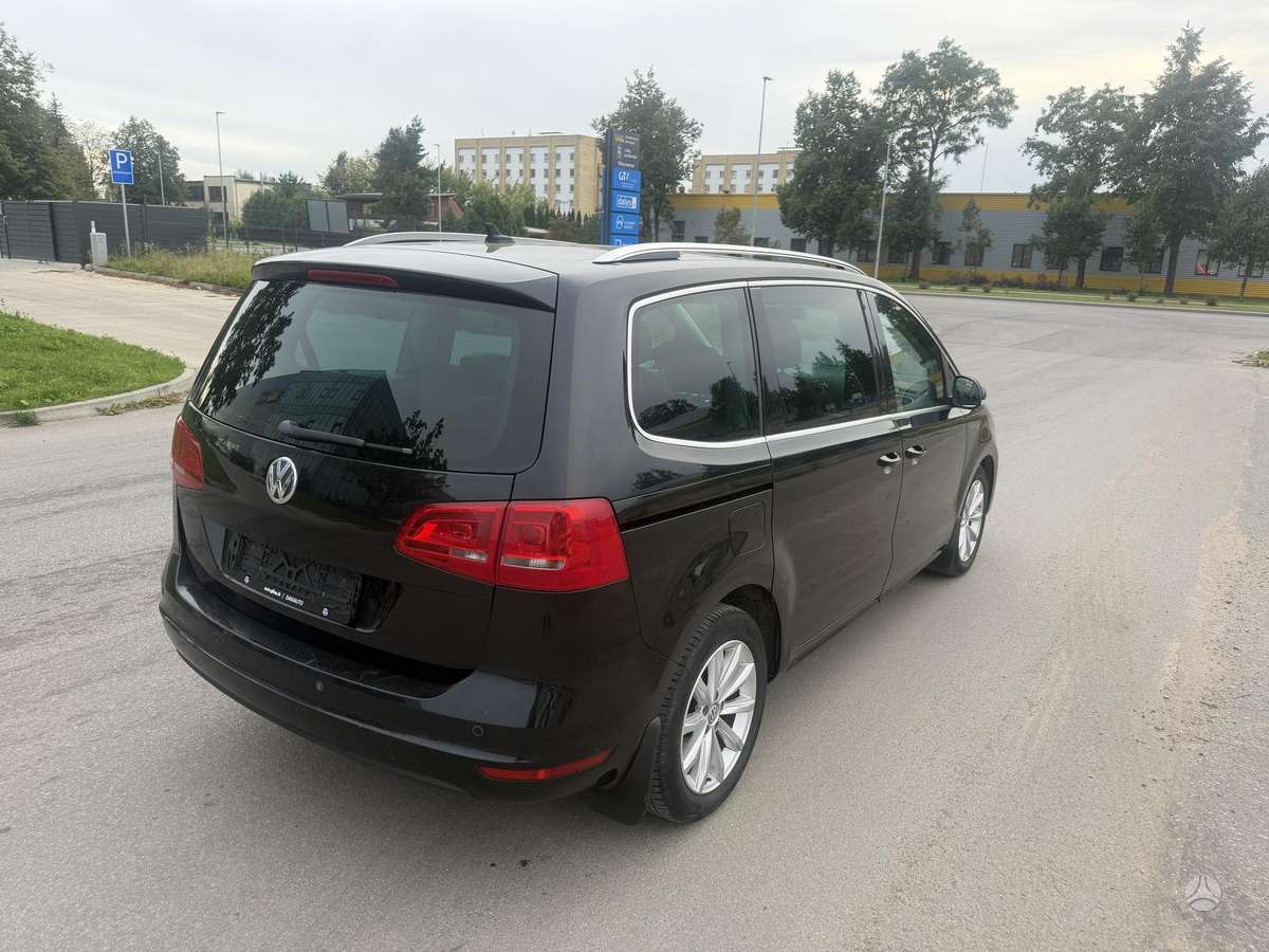 Volkswagen Sharan 2010 — photo 8