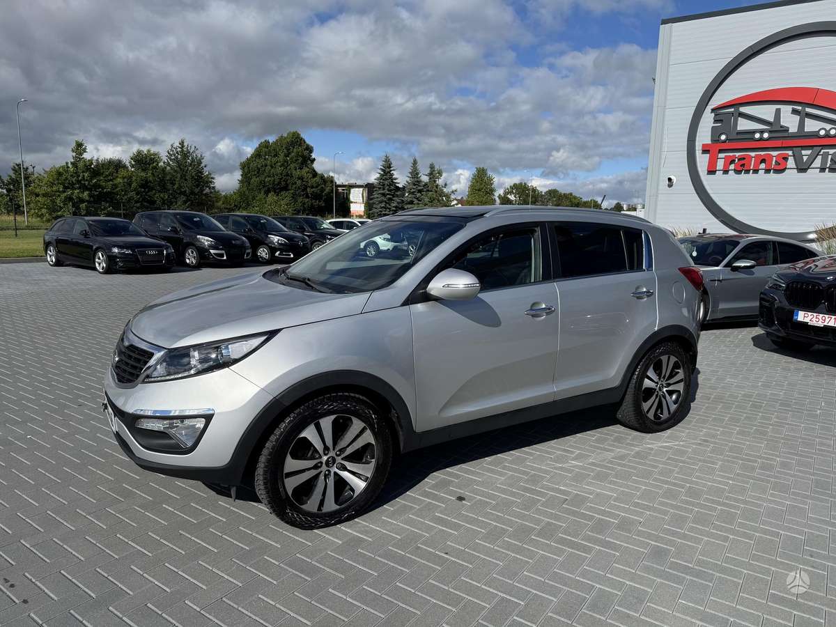 Kia Sportage 2011 — вигляд ззаду
