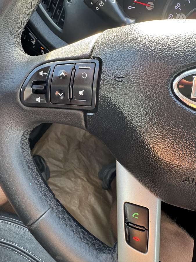 Kia Sportage 2011 — фото 35