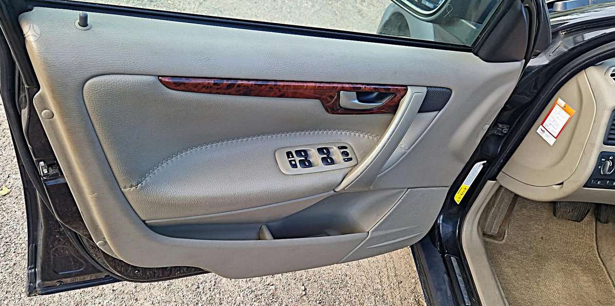 Volvo XC70 2006 — photo 12