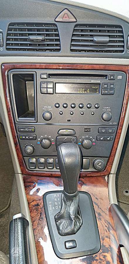 Volvo XC70 2006 — photo 16