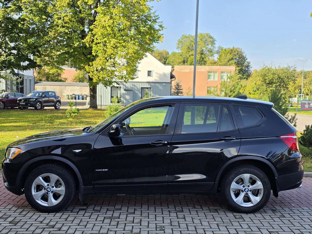 BMW X3 2012 — фото 9